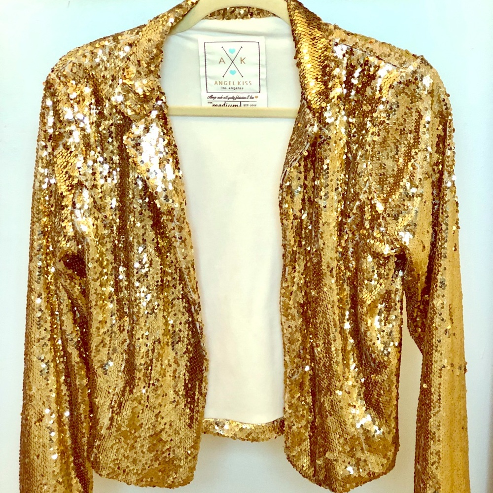 Gold sequin party jacket 🎉